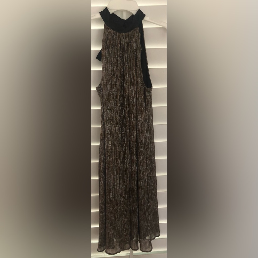 LAUNDRY BY SHELLI SEGAL - size 2 halter-style festive mini dress - never worn